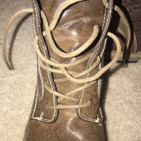 Lace ankle boots - Picture 3 of 3